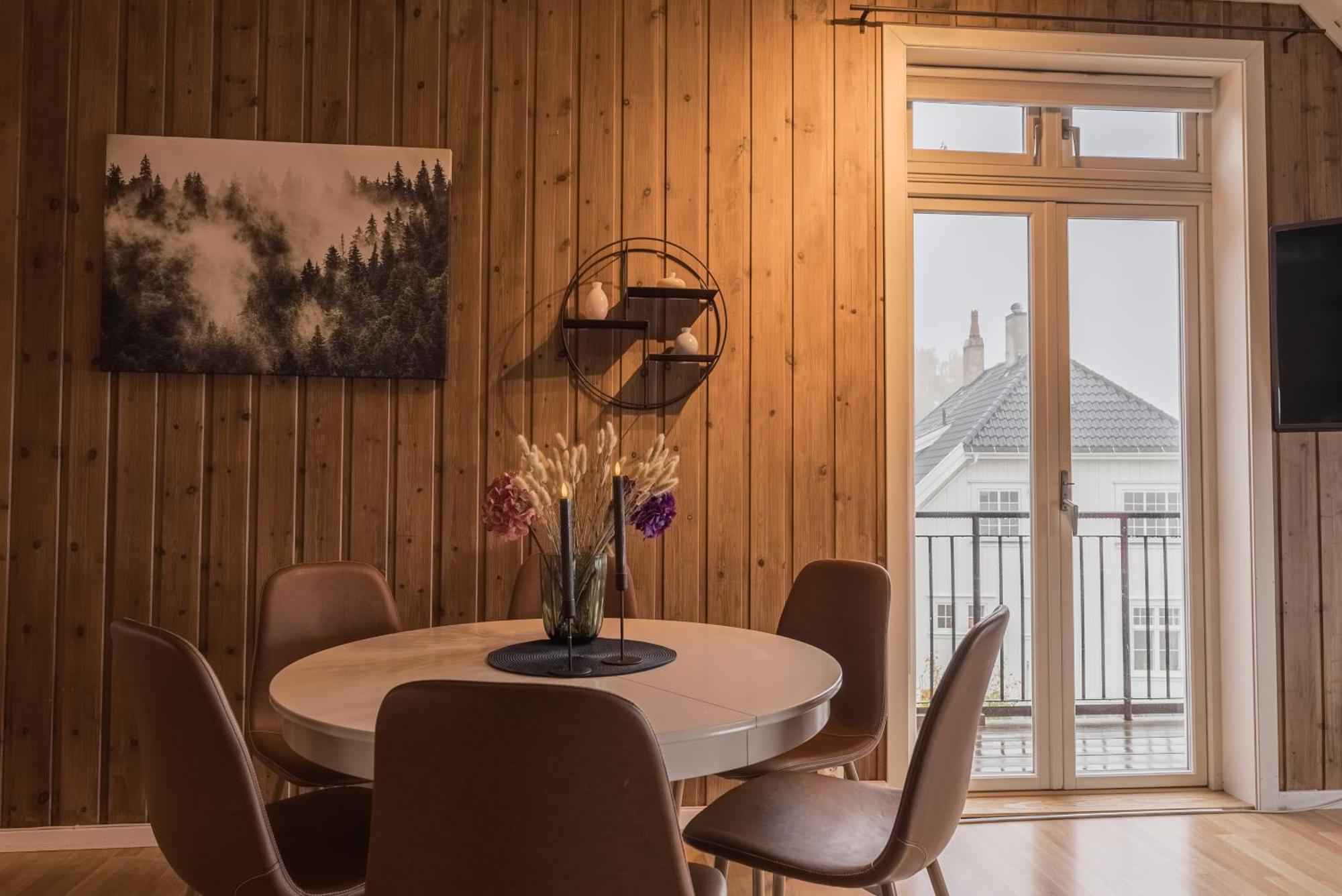Toppleilighet I Sentrum Av ليلّيهامّير المظهر الخارجي الصورة